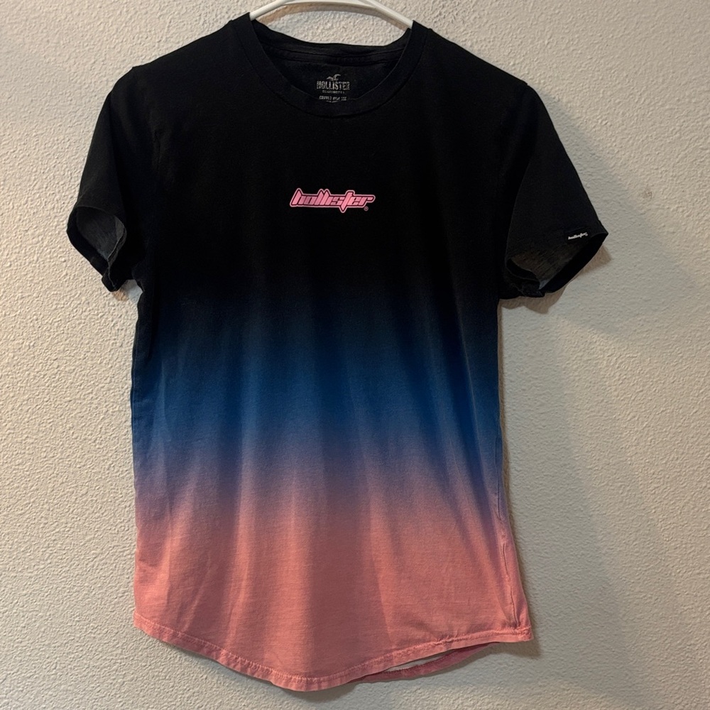 Hollister Blue And Pink Crew Neck Tee